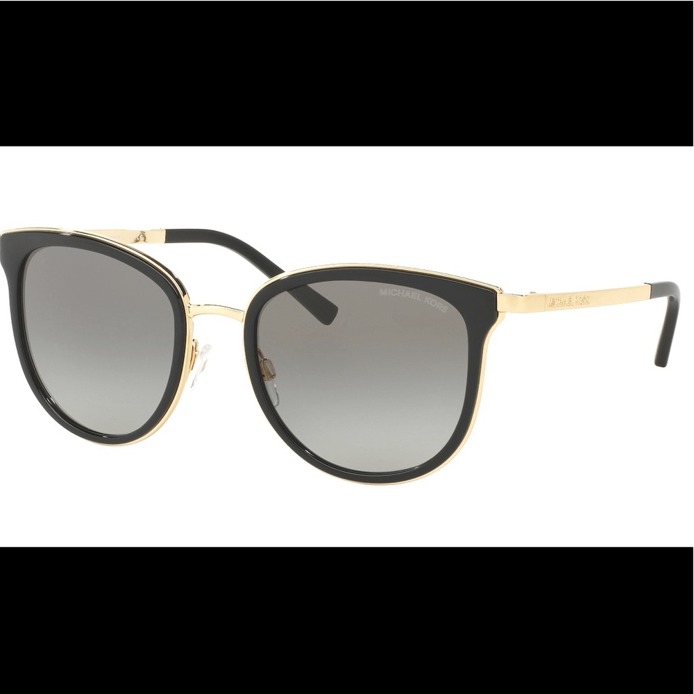 NWT. Michael Kors POLARIZED Adrianna Sunglasses.